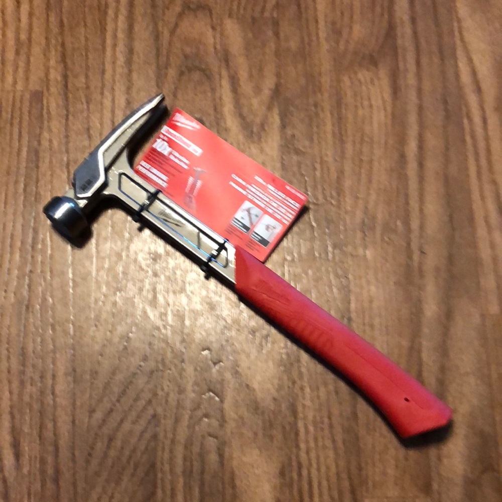 Milwaukee 22oz. Milled Face Framing Hammer